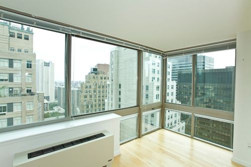 Building Photo - 12 Gold St