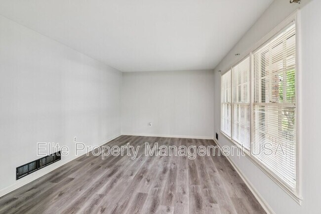 Foto del edificio - 2600 Lantern Ln
