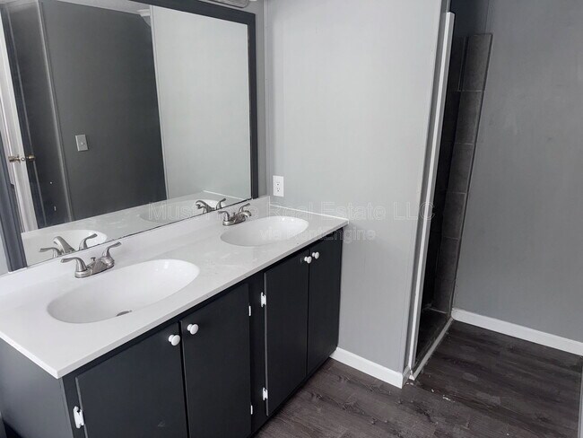 Building Photo - 4200 S Caldwell Mobile Home Park