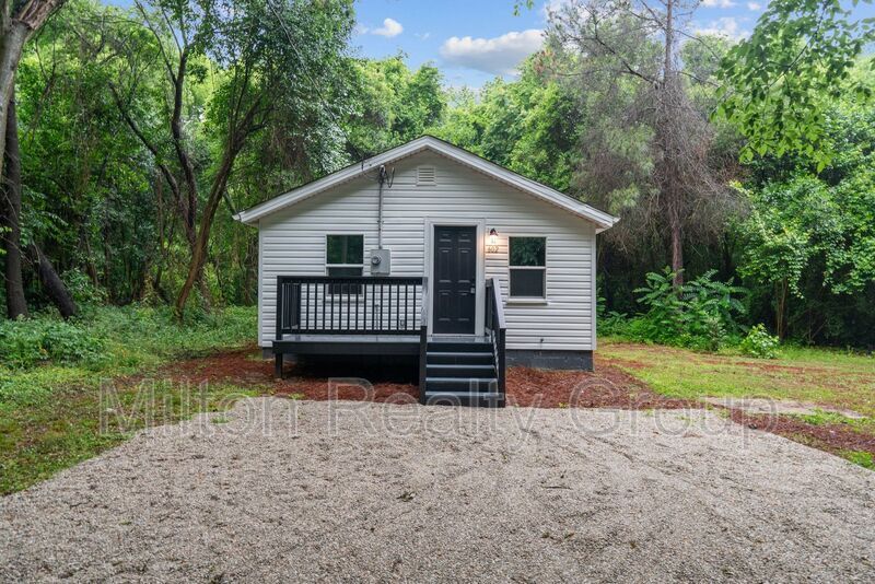Foto principal - 602 Ross Rd