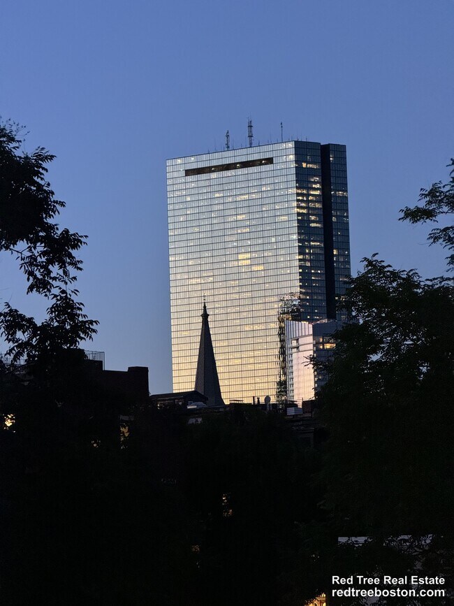 Foto del edificio - 554 Massachusetts Ave