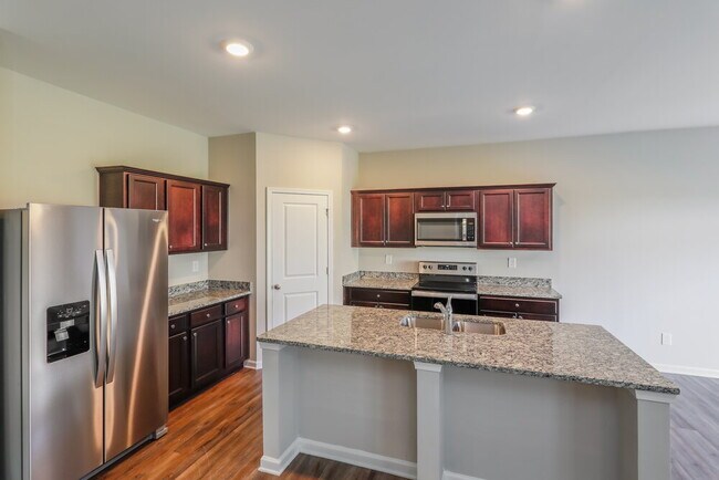 Building Photo - 3775 Place Dr