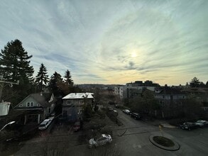 Building Photo - 800 N Allen Pl