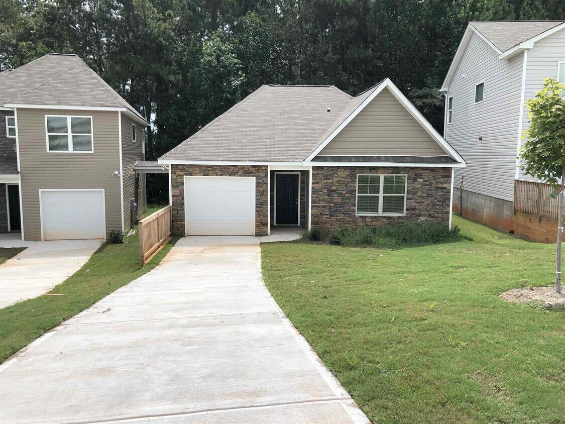 649 Carlton Pointe Dr, Palmetto, GA 30268 House Rental in Palmetto