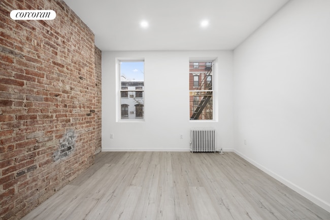 Building Photo - 229 E 11th St