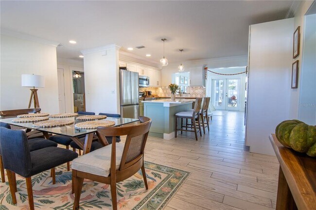 Foto del edificio - 600 43rd Ave NE