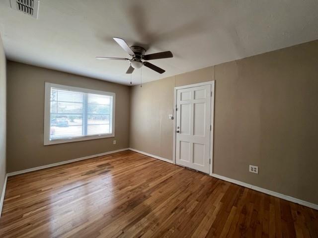 Foto del edificio - 1349 Graham St