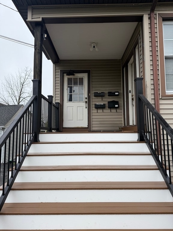 Building Photo - 119 Airlie St
