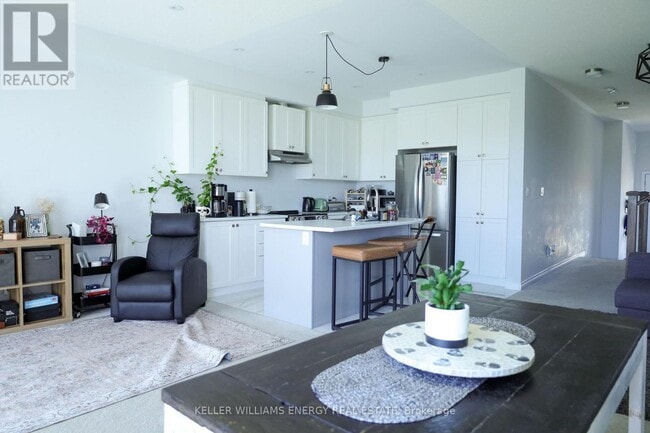 Building Photo - 1064 Lockie Dr