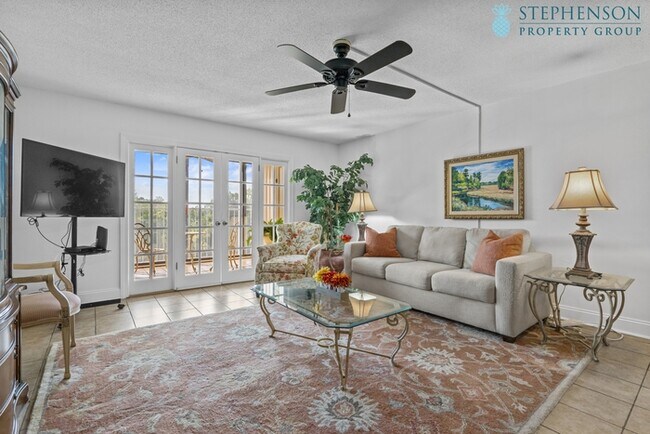 Building Photo - Furnished condo