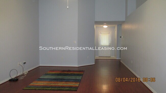 Foto del edificio - 680 Randall Roberts Rd