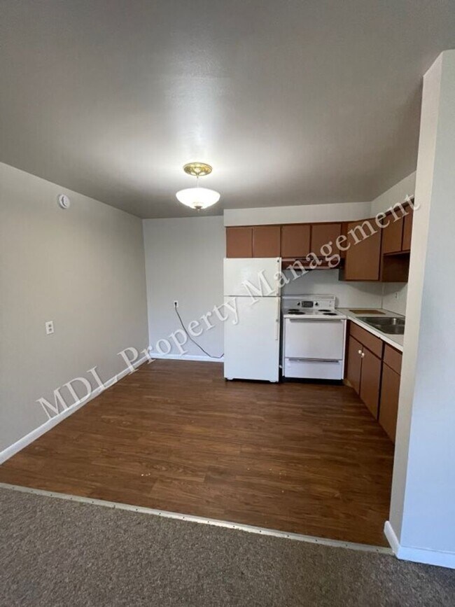 Foto del edificio - 121 N Woodbridge St