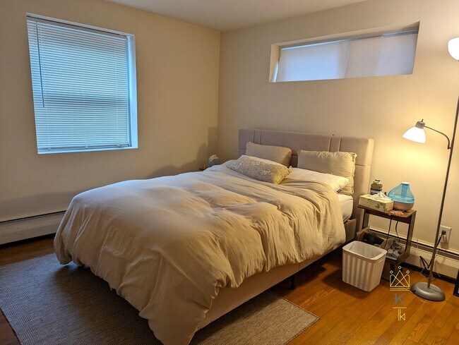 Building Photo - 19 Commonwealth Ter