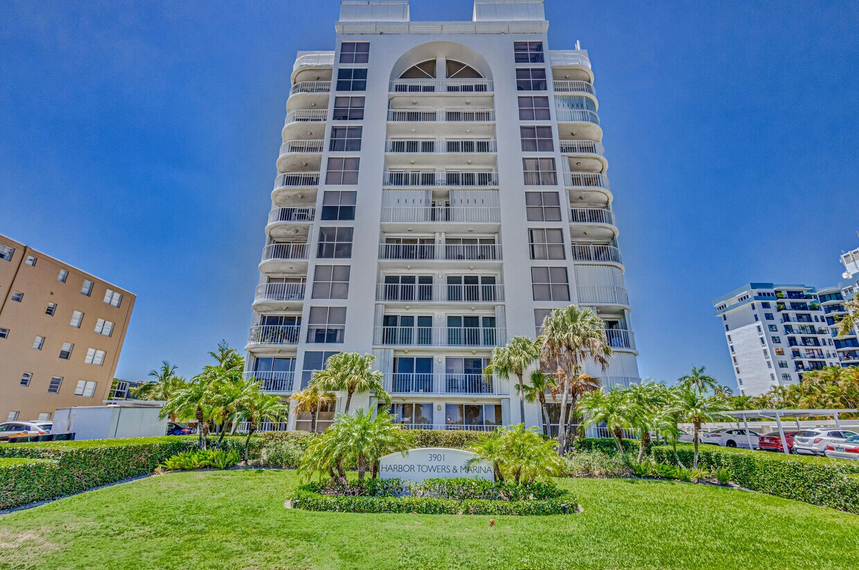 3901 S Flagler Dr Unit 205, West Palm Beach, FL 33405 Condo for Rent