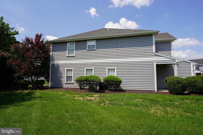 Foto del edificio - 1455 Hidden Meadow Ln