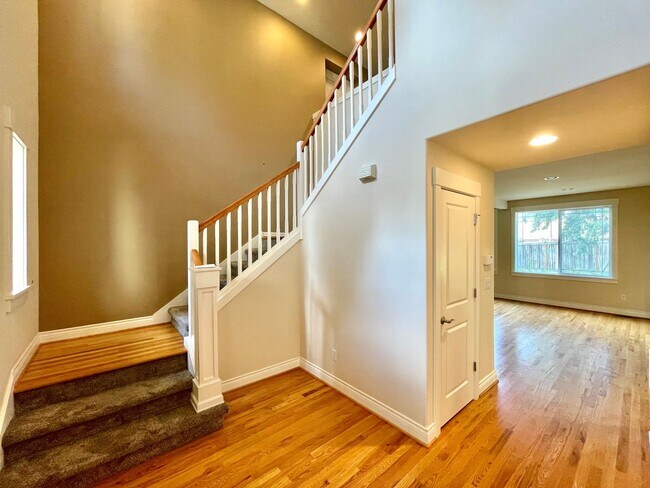 Foto del edificio - Great Home for rent