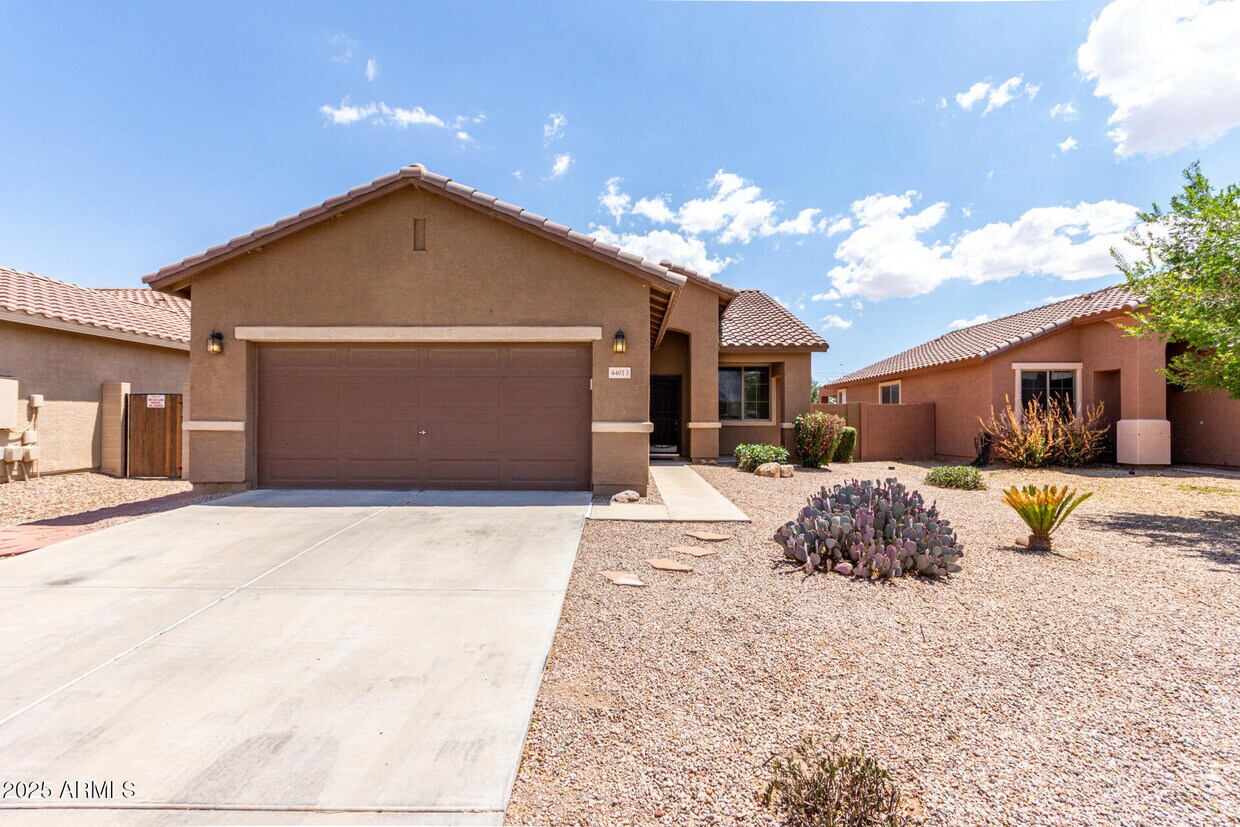 Foto principal - 44013 W Palo Cedro Rd