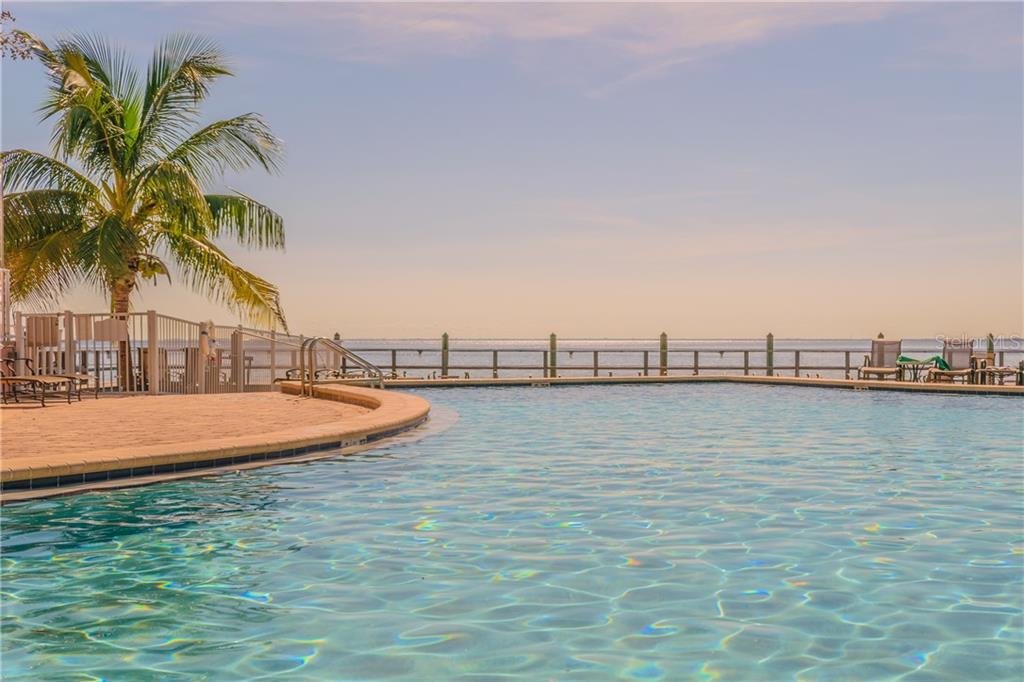 Primary Photo - 5220 Coquina Key Dr SE