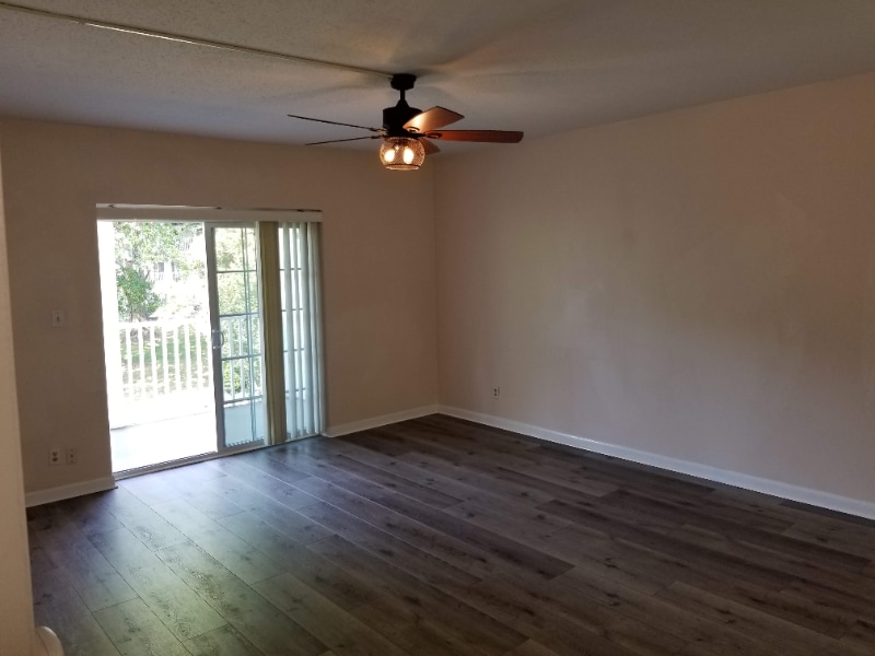 Photo - 5709 Lyons View Pike (Knoxville, TN)