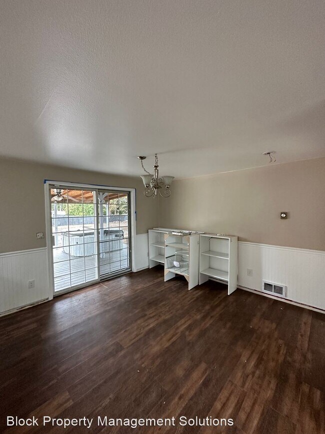 3 br, 2 bath House 18920 217th Ave E House Rental in Orting, WA