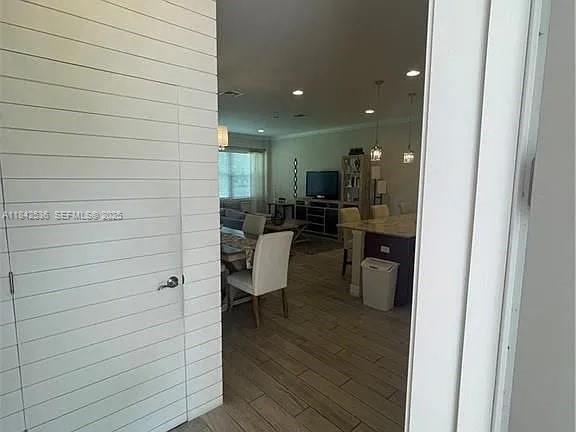 Foto del edificio - 7139 Greenwood Park Cir