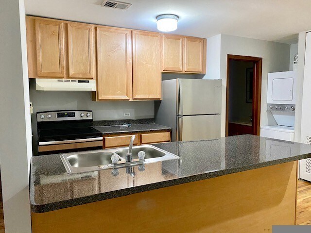 Foto del edificio - 3055 N Sheffield Ave