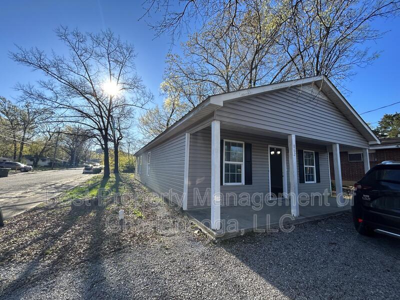 Primary Photo - 862 N Orchard Knob Ave