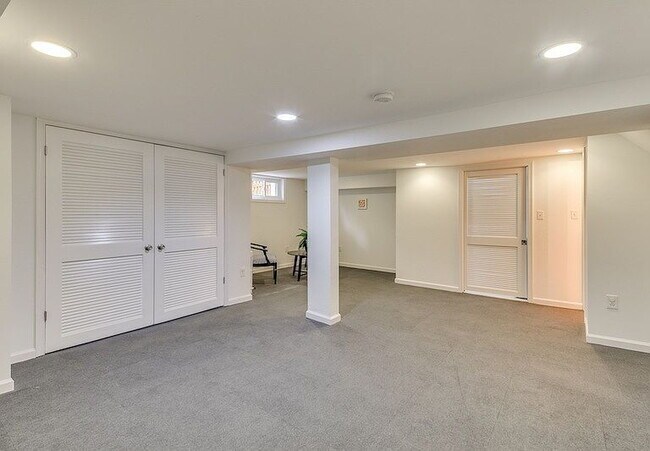 Foto del edificio - 3-Bed in the Heart of Washington, D.C. – Spacious 1996 Sq Ft with 2 Full Baths!"