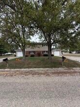 Building Photo - 14102 Southwind Dr