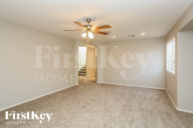 Building Photo - 7225 N Harbow Ridge Pl