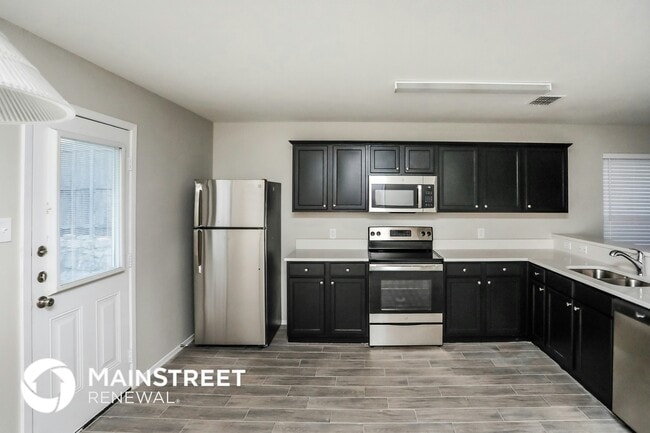 Building Photo - 1622 Duet Dr
