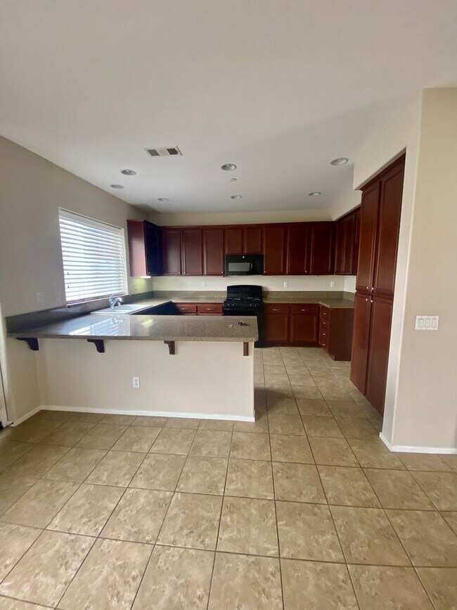 Foto del edificio - Oxnard- Spacious 3 bedroom in Westwind Com...