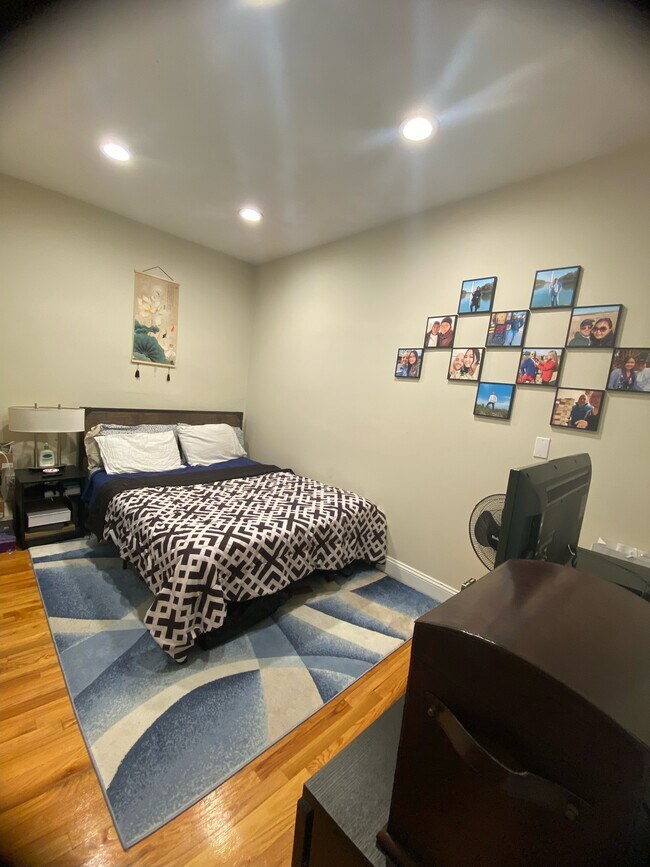 Foto del edificio - 41 Symphony Rd