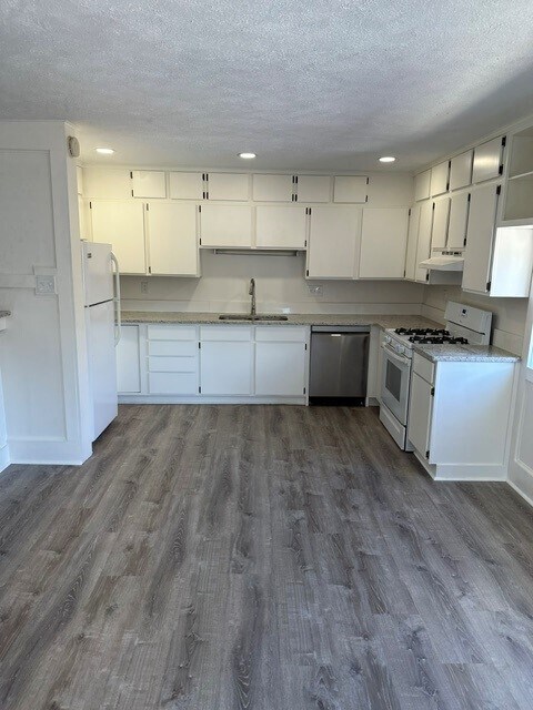 Foto del edificio - 5742 Howe St