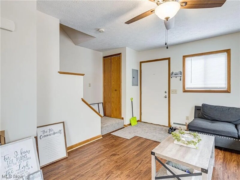 1319 Bluestone Ave Akron, OH 44310 – photo 2