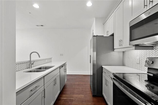 Building Photo - 6417 Shalks Xing Dr