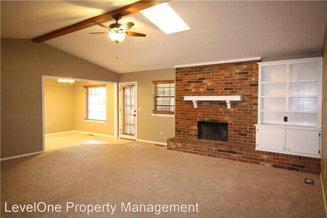 Building Photo - 3 br, 2 bath House - 2113 Vanishing Trail