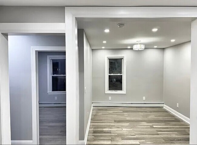 Foto del edificio - 643 Elizabeth St