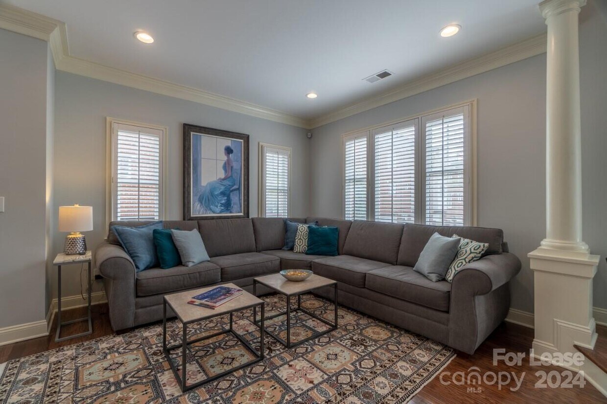 Foto principal - 3308 Stettler View Rd