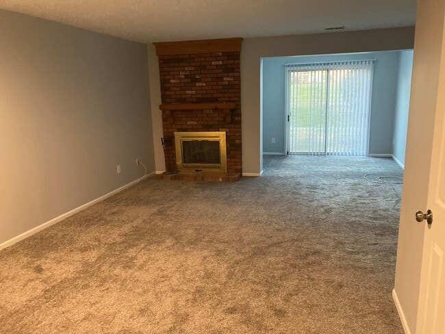 Building Photo - 324 Leedom Way