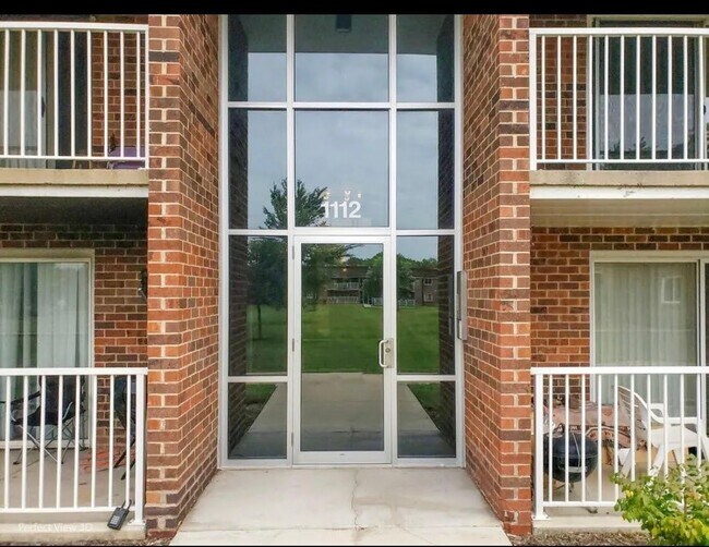 Building Photo - 1112 Westover Ln