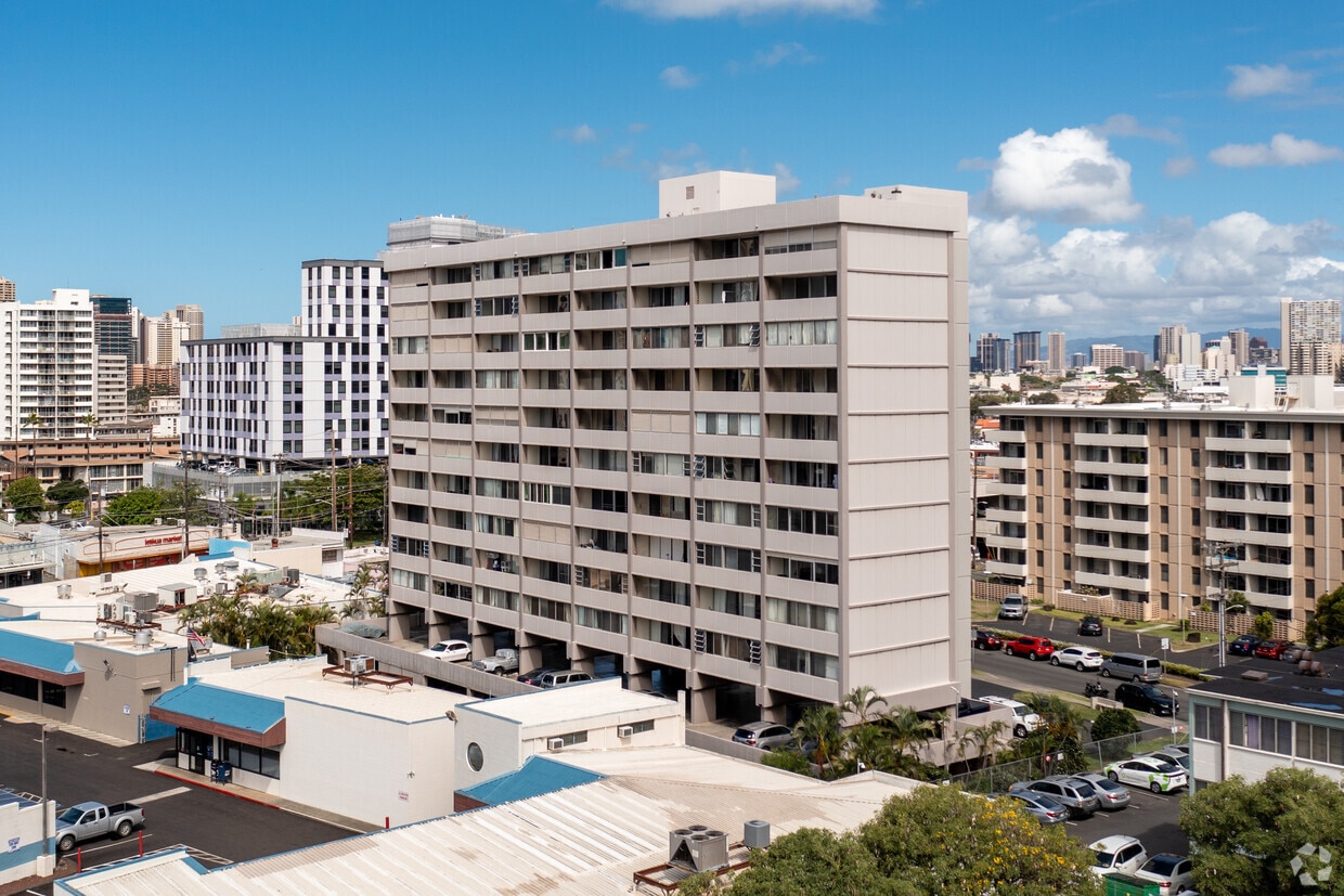 Primary Photo - University Villa