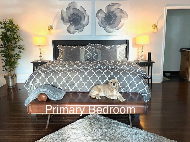 Building Photo - 24 E Eager St