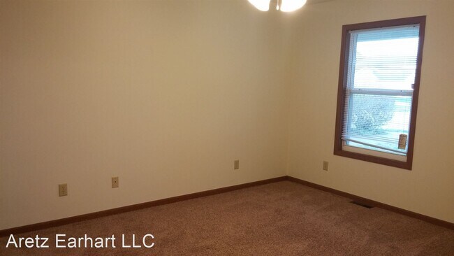 Building Photo - 3 br, 2 bath House - 2312 Edison
