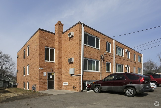 Building Photo - 3709 Jackson St NE