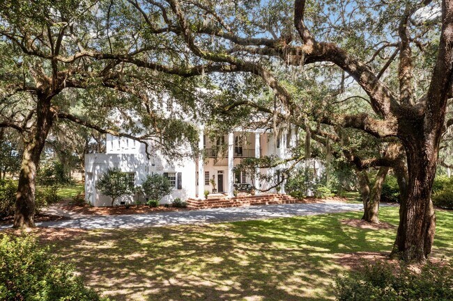 Foto del edificio - Historic Plantation Property on the Ashley River