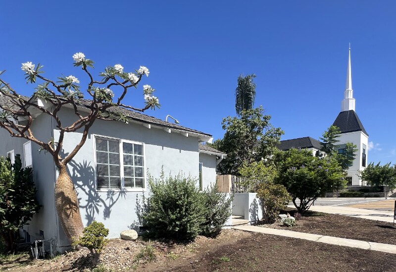 Foto principal - 205 S Flower Hill St