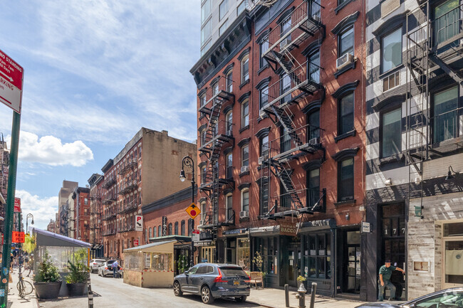 Building Photo - 173 Ludlow St