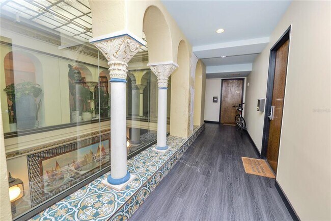 Foto del edificio - 405 Central Ave S