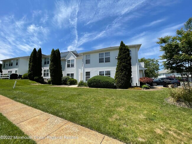 Building Photo - 373 Deuce Dr